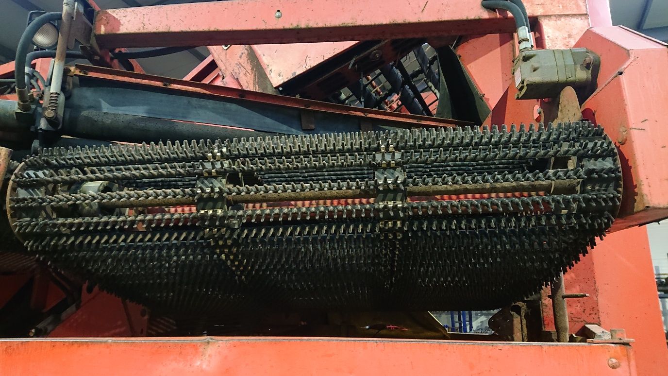 Grimme Se 150-60 UB kombajn ziemniaczany.