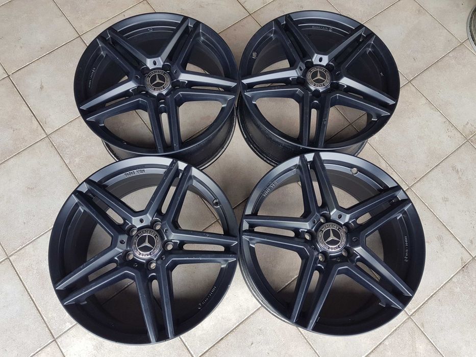 Felgi Uniwheels Mercedes E klasa W212 C W204 8x18 et48 5x112 wzór AMG