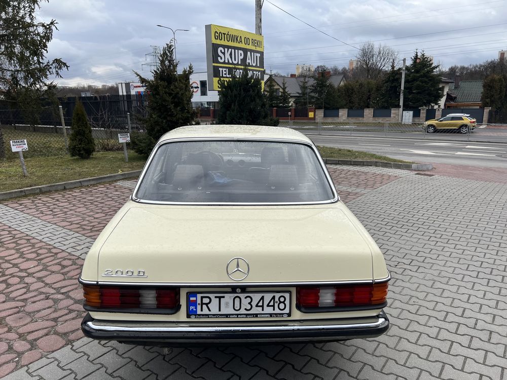 Mercedes-Benz W123 2.0 Diesel Manual 4 Biegi Skory