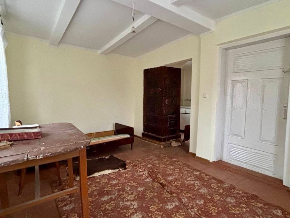 Продам будинок неподалік міста