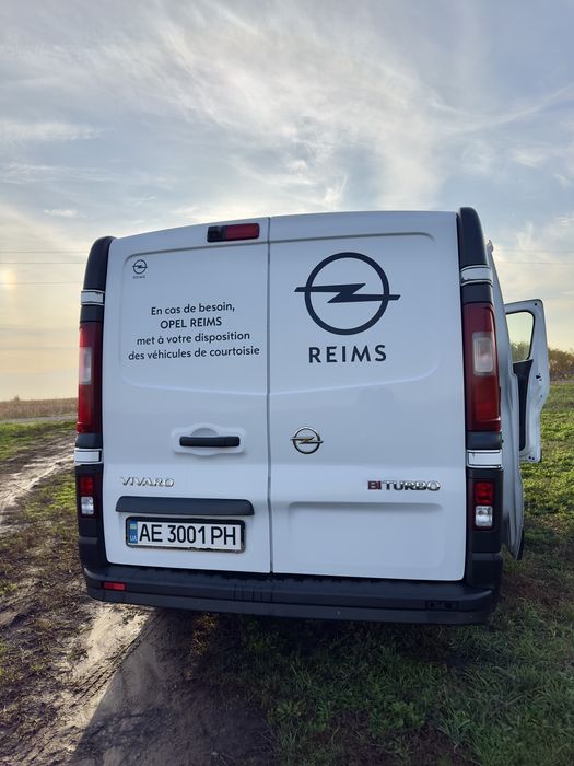 Продам Opel Vivaro в гарному стані