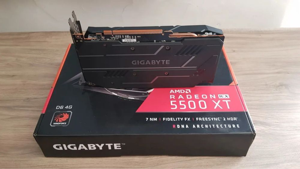 PC Torre Gaming ITX 11600k z590i 16Gb AMD 5500XT