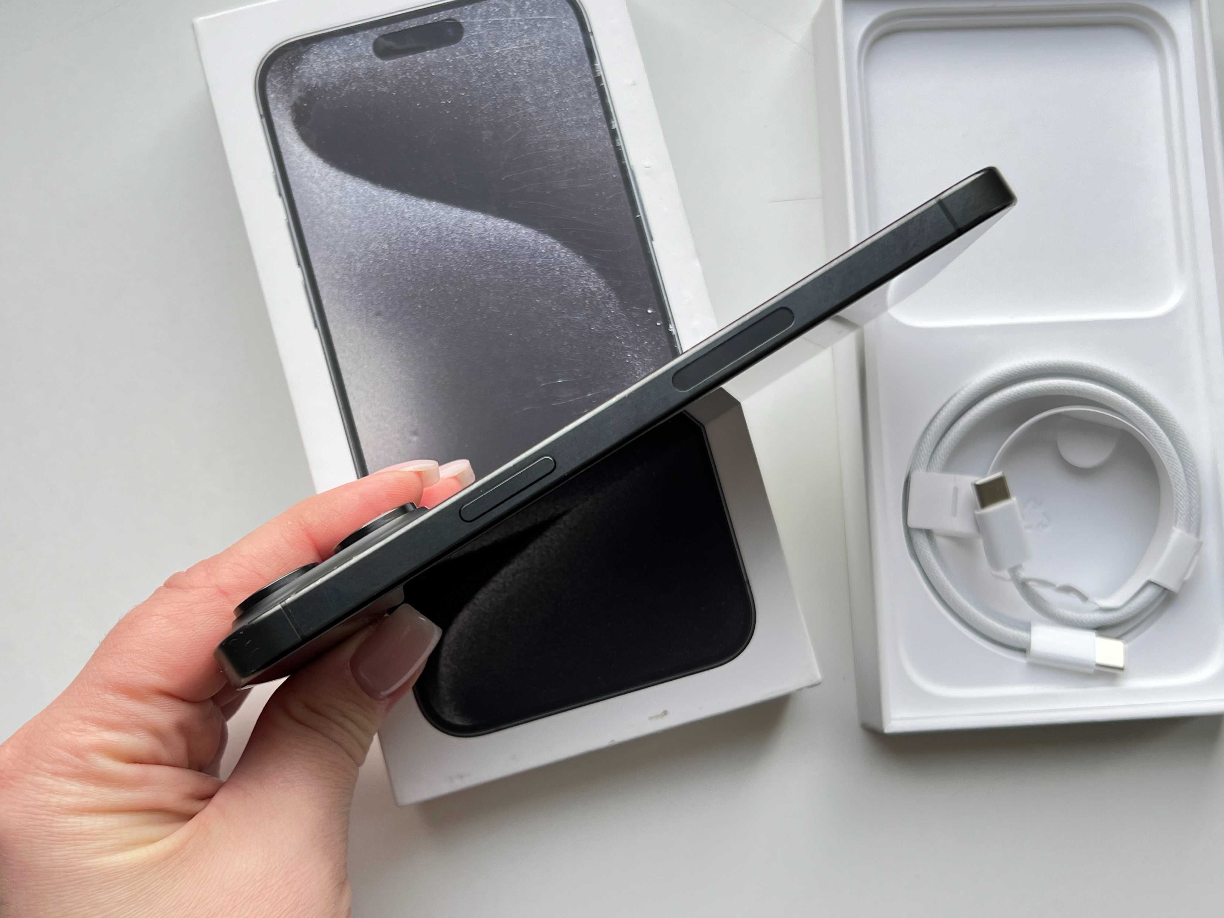 Apple Iphone 15 Pro Max 256Gb Black Titanium Neverlock Оригінал!