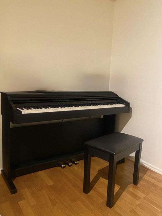 Pianino elektryczne gabinetowe Dynatone SLP-150