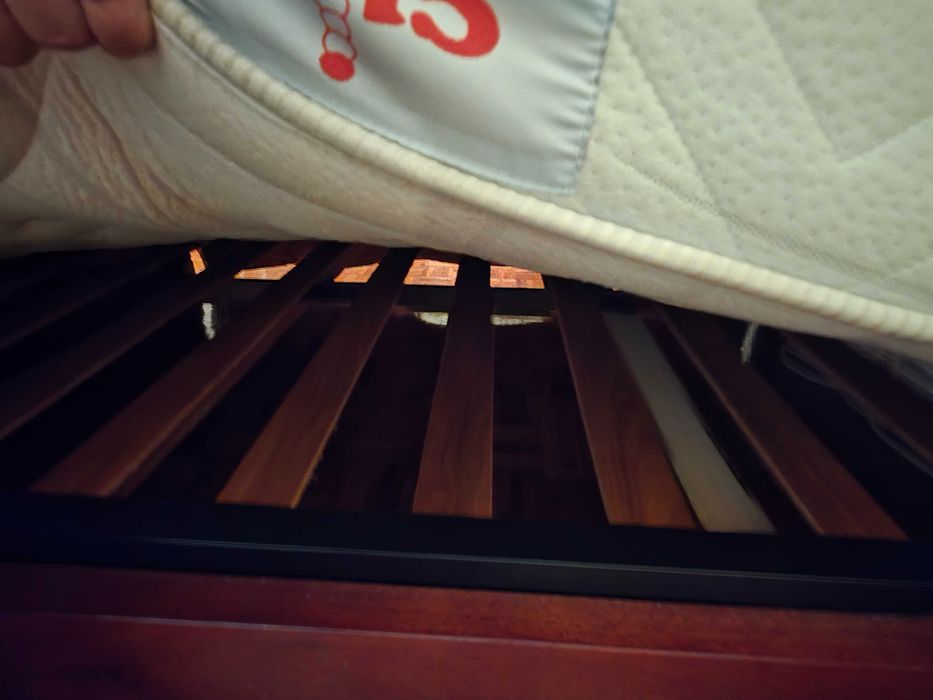 Quarto em Mogno maciço como novo