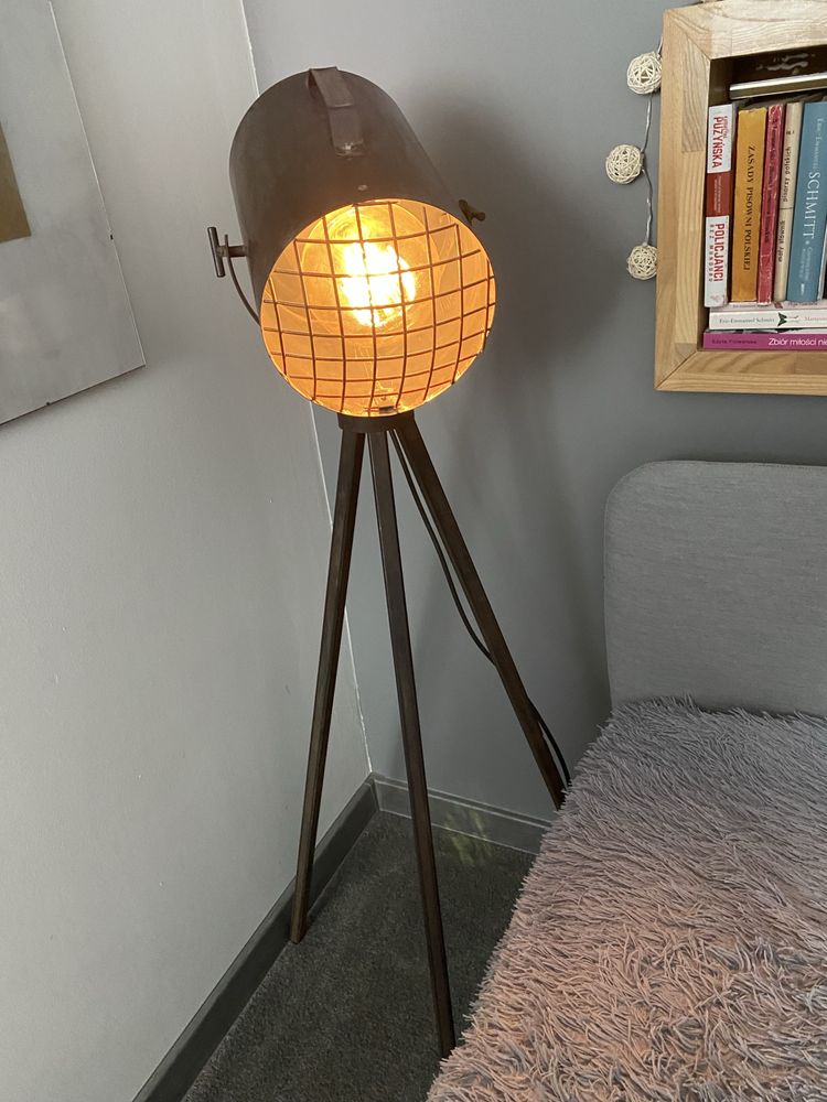 Lampa stojaca loft