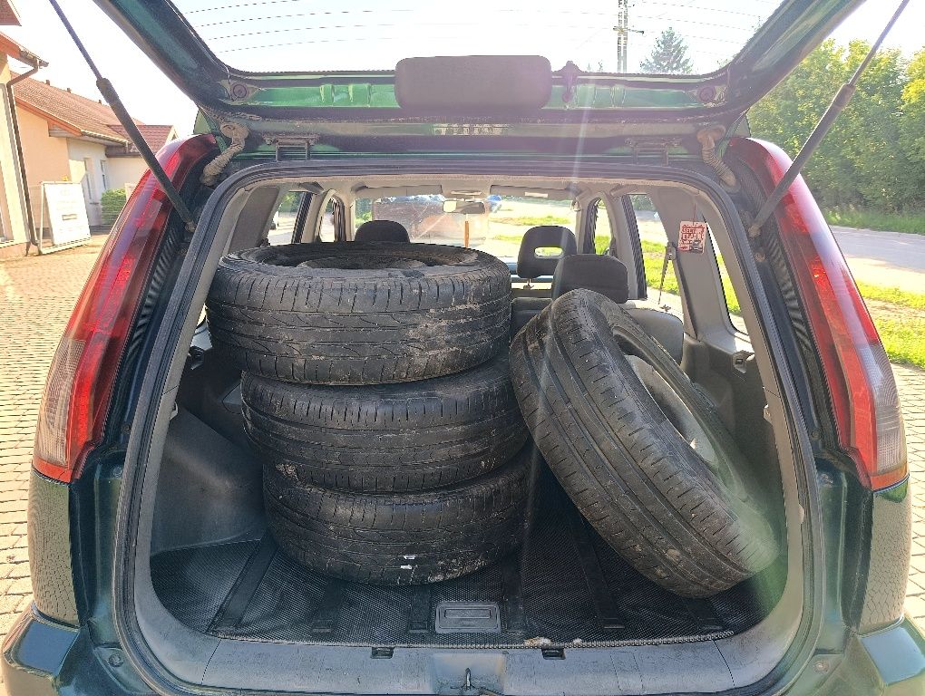 Nissan X-Trail 2.2D 4x4 Orurowany