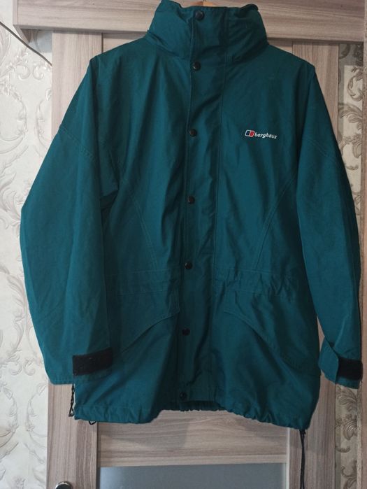 Куртка ветровка Berghaus