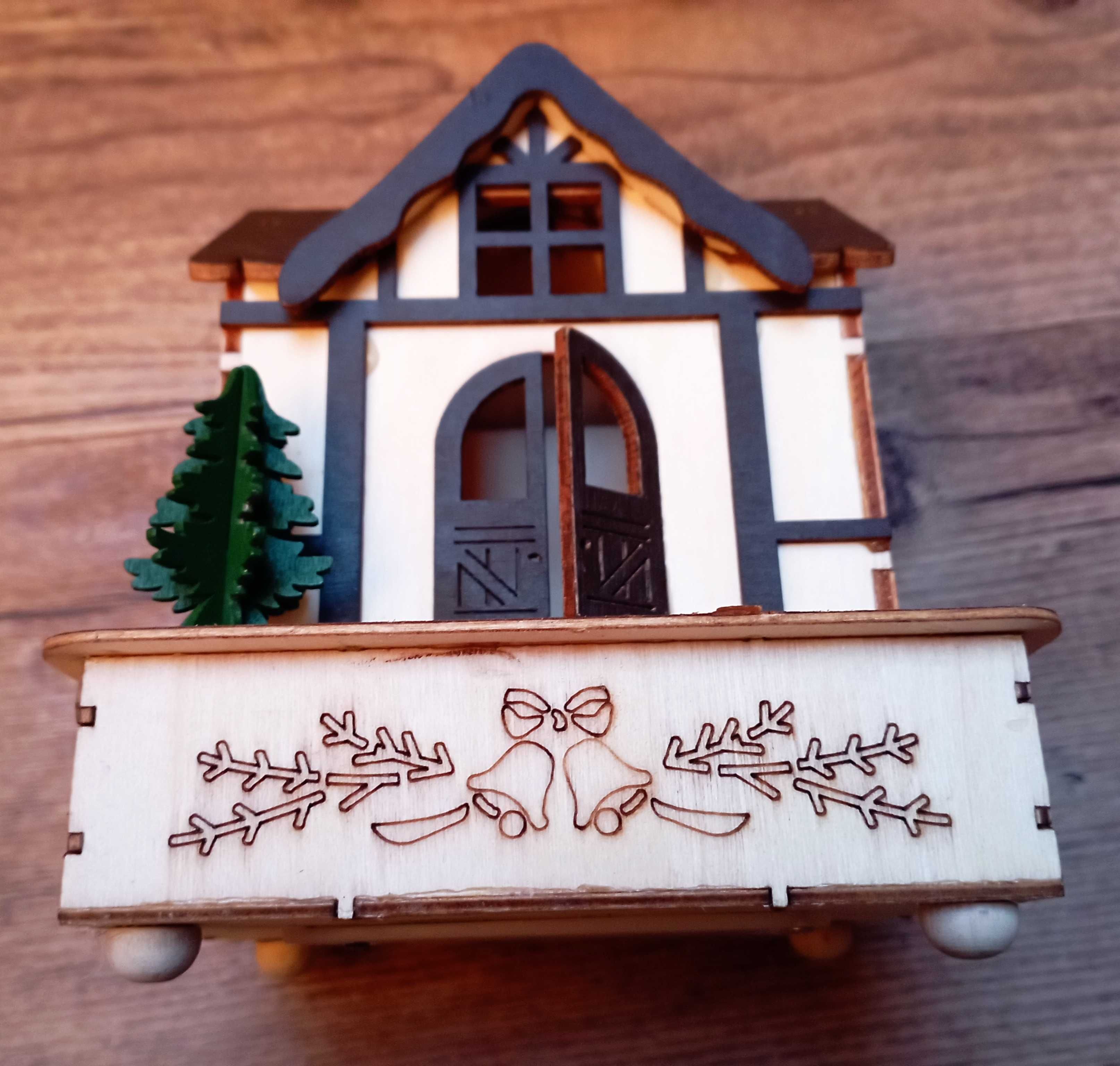 Domek drewniany Led ozdoba świąteczna
