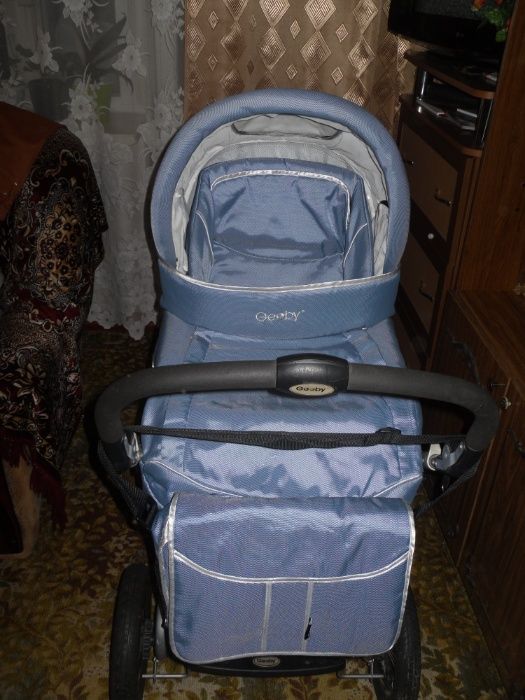 Класна дитяча коляска