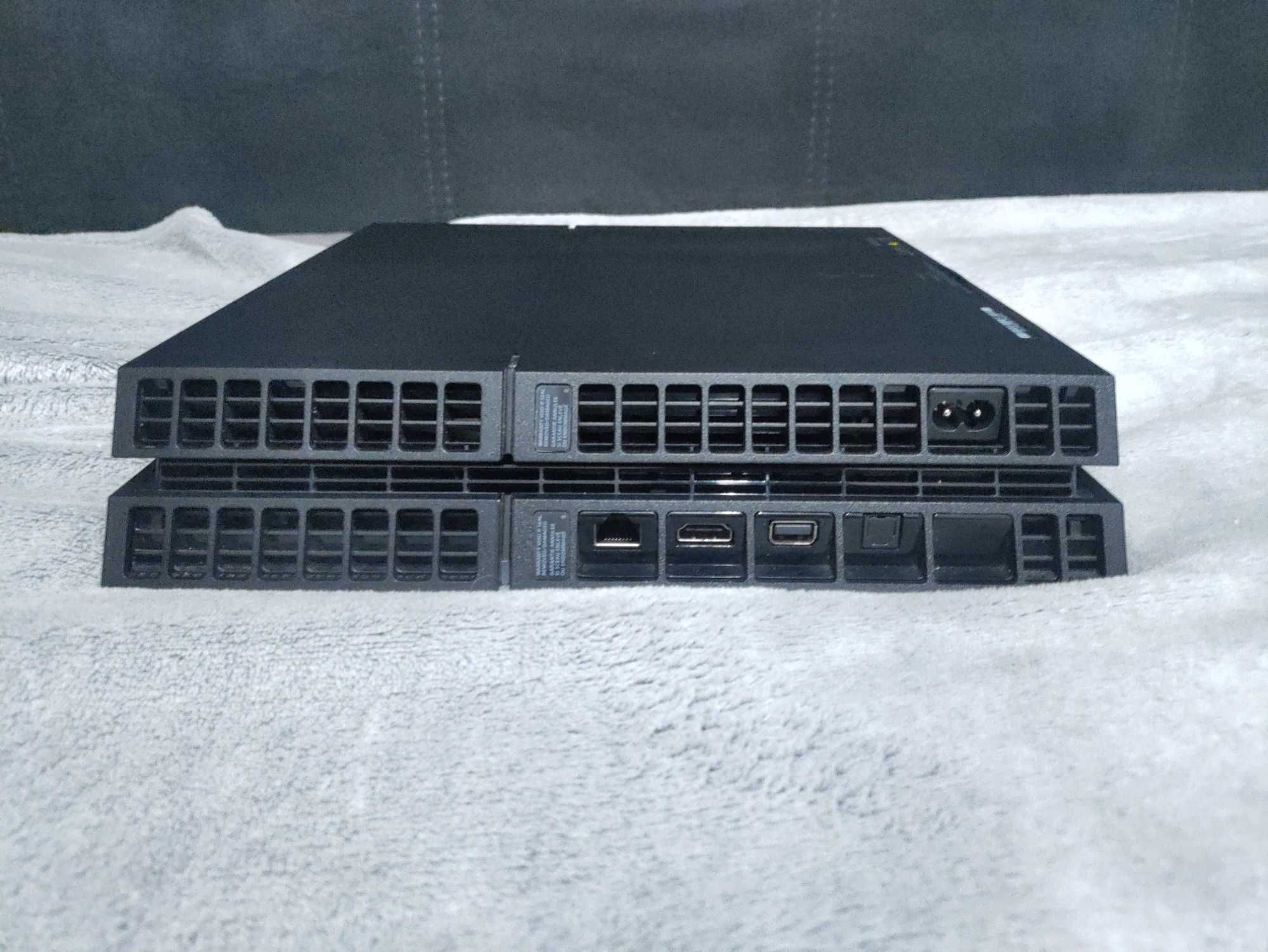 Ігрова приставка PS4 FAT