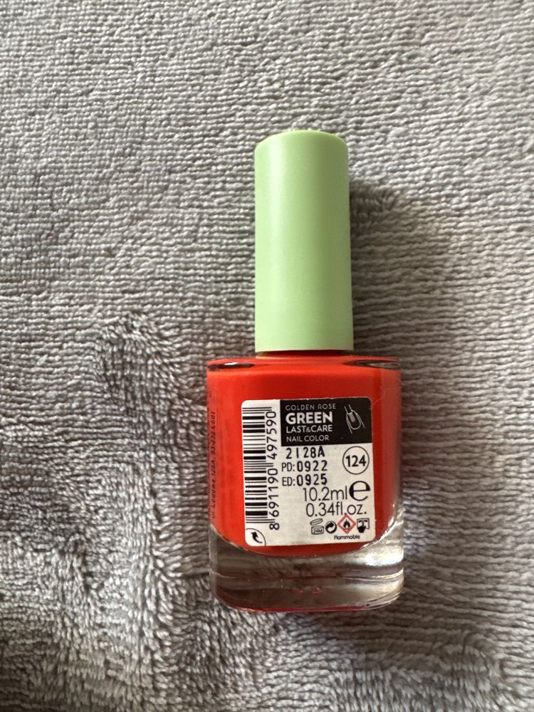 Nowy lakier do paznokci Golden Rose Green Last&Care czerwony 124