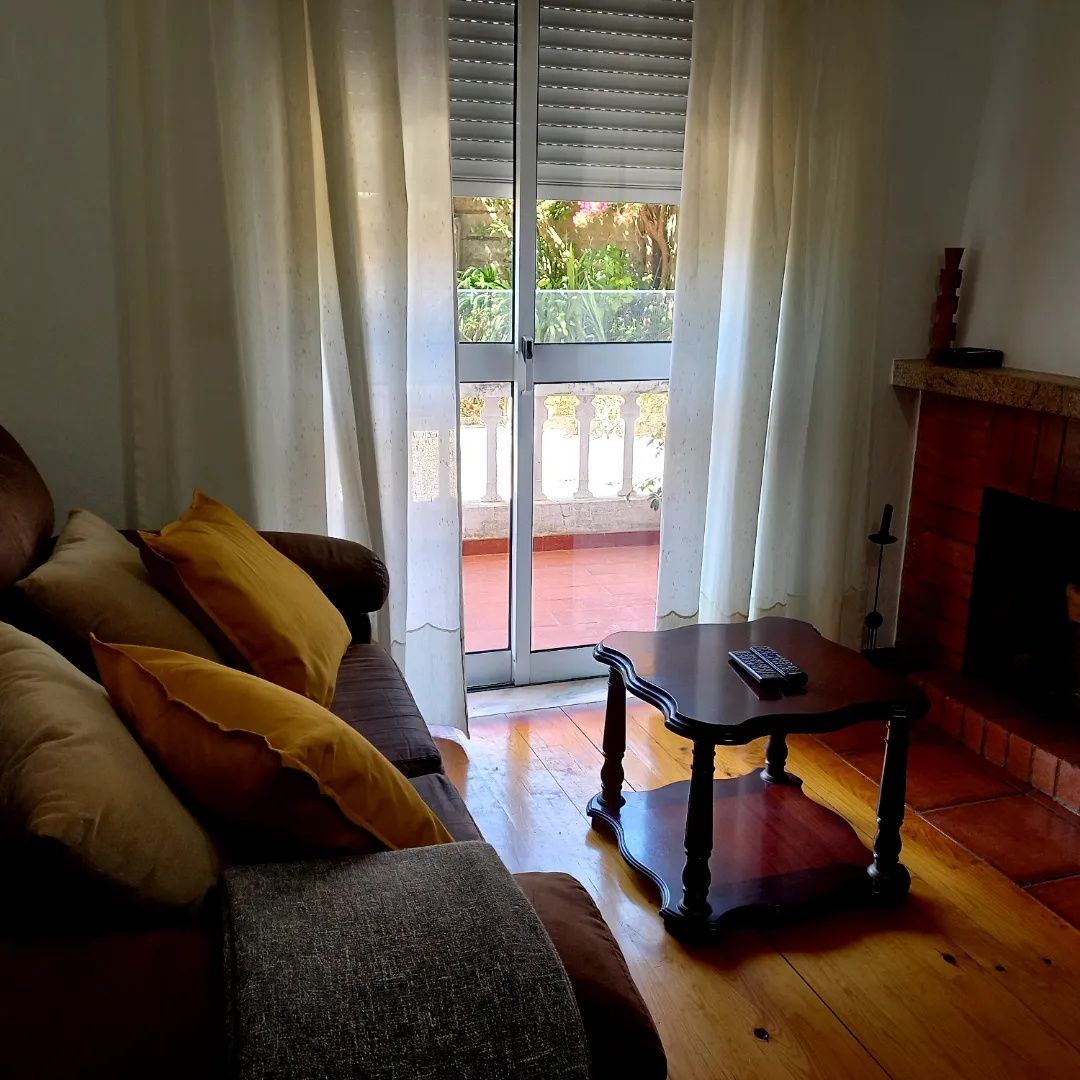 Aluguer de 1 quarto ( raparigas) 270€