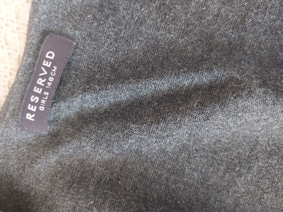 Sweterek Reserved 146 cm ciemnoszary