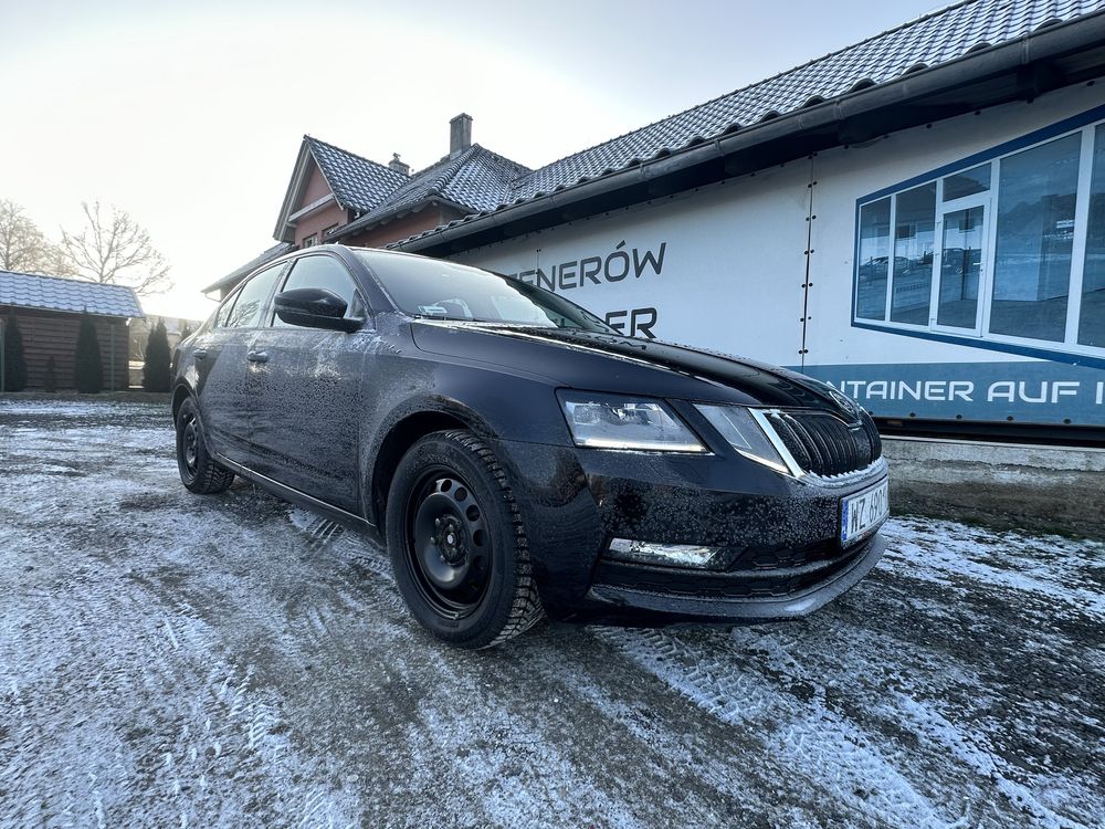 Wypożyczalnia samochodów Zgorzelec : Osobowych , Busów , Autolawet
