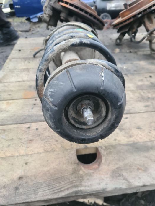 Передні стойки амортизатор супорт ступиця цапфа Chevrolet Lacetti 1.6