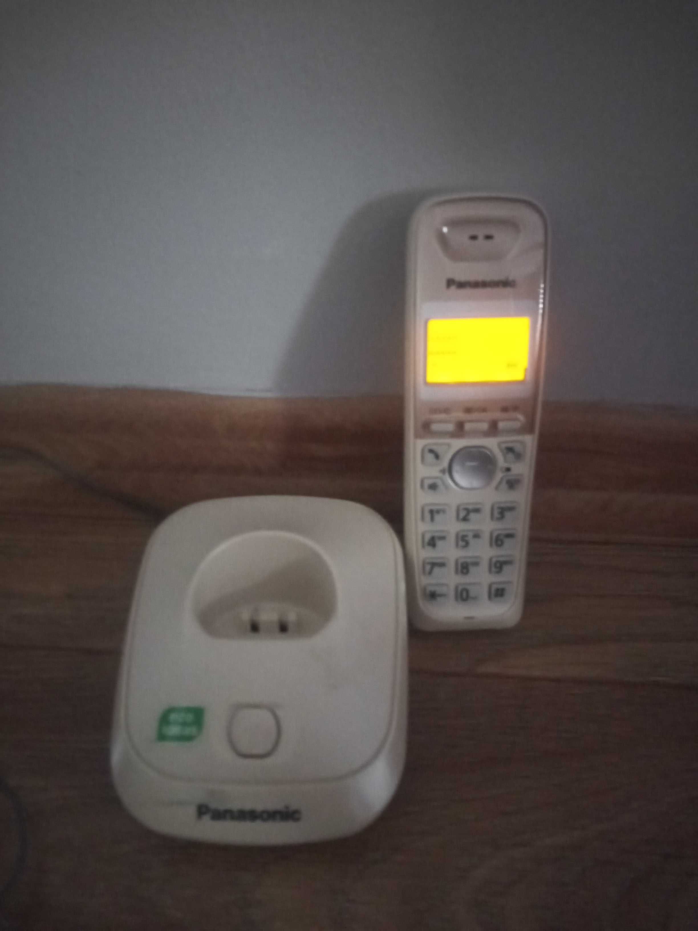 Telefon stacjonarny Panasonic KX-TG1381