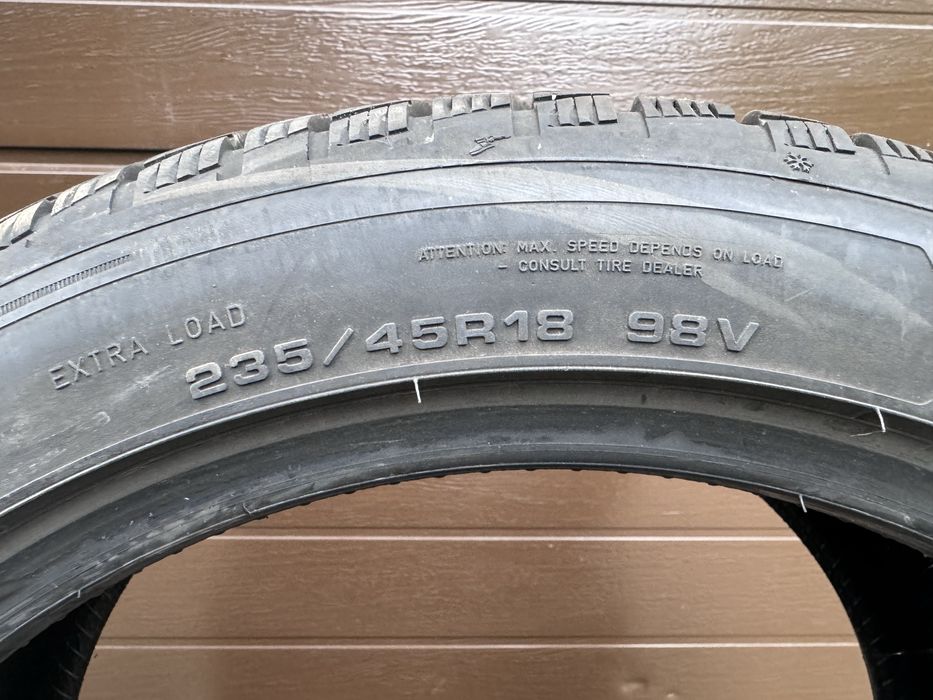 J Nowe opony zima 235/45/18 98V Goodyear UG Performance 3 2025r. KPL