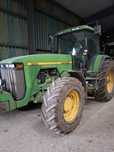 John deere 8100.