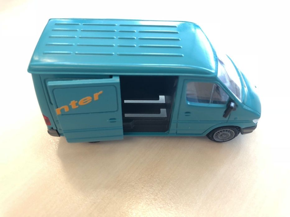 Miniatura furgão Mercedes-Benz Sprinter NZG 1:43