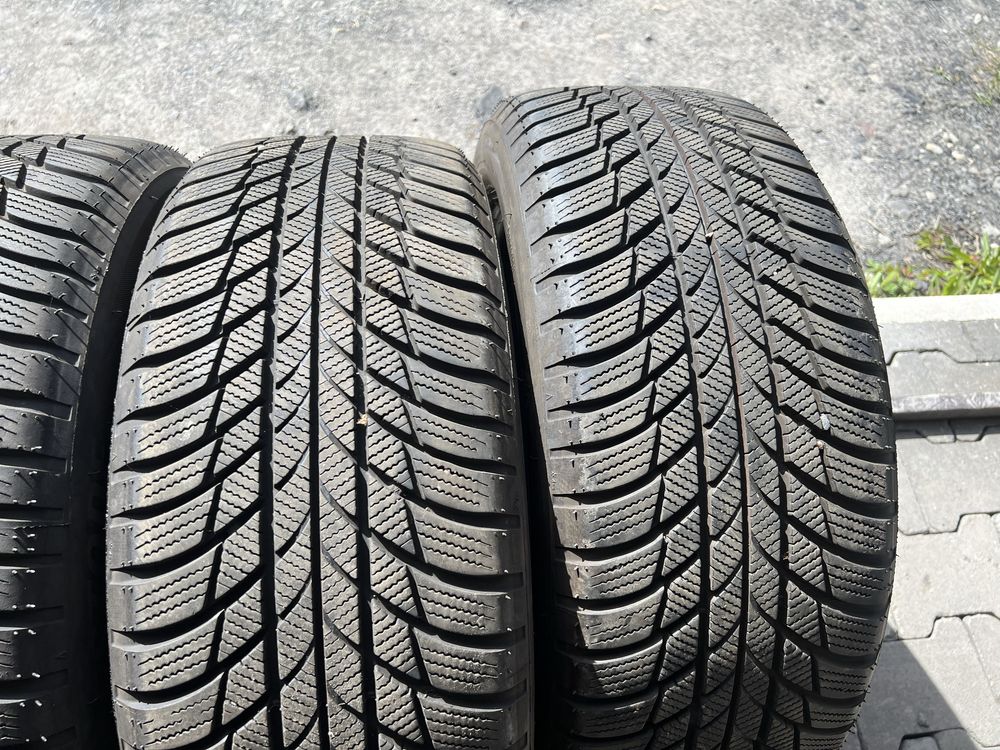 4xopona zimowa BRIDGESTONE w rozmiarze 215/55 R17