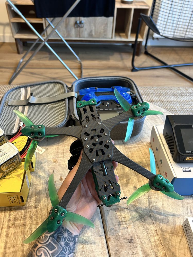 Dron FPV GEPRC MARK 5 Caly zestaw z googlami