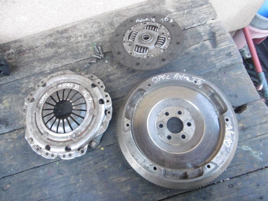 Sprzęgło tarcza docisk OPEL ASTRA III 1,6B 16V Z16XEP