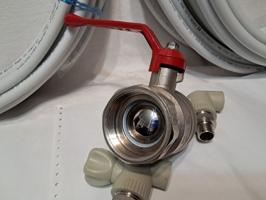 Сантехнічні вироби різні.