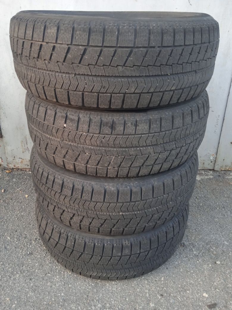 Резина 215|60|R16 всесезонная BRIDGESTONE STUDLESS б/у- 1300 грн/шт