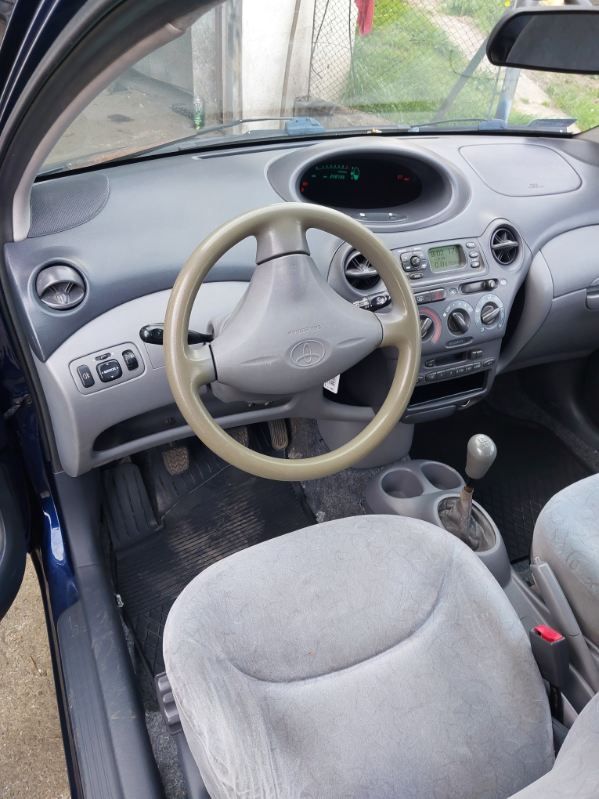 Toyota Yaris 1 1999