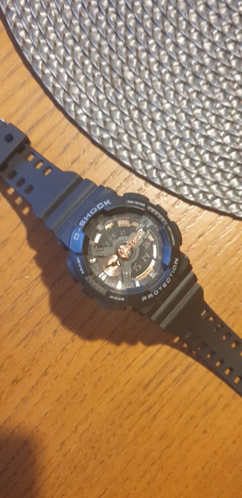 Zegarek Casio G-Shock czarno złoty 5146