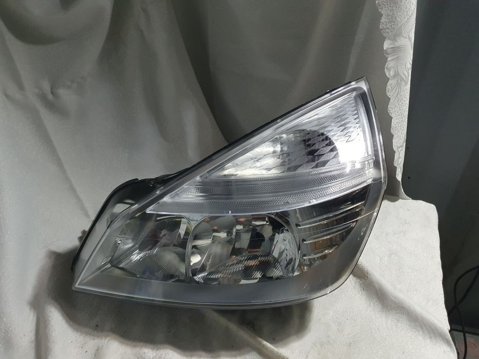 Lampa lewa Renault Espace IV lift EUROPA przednia