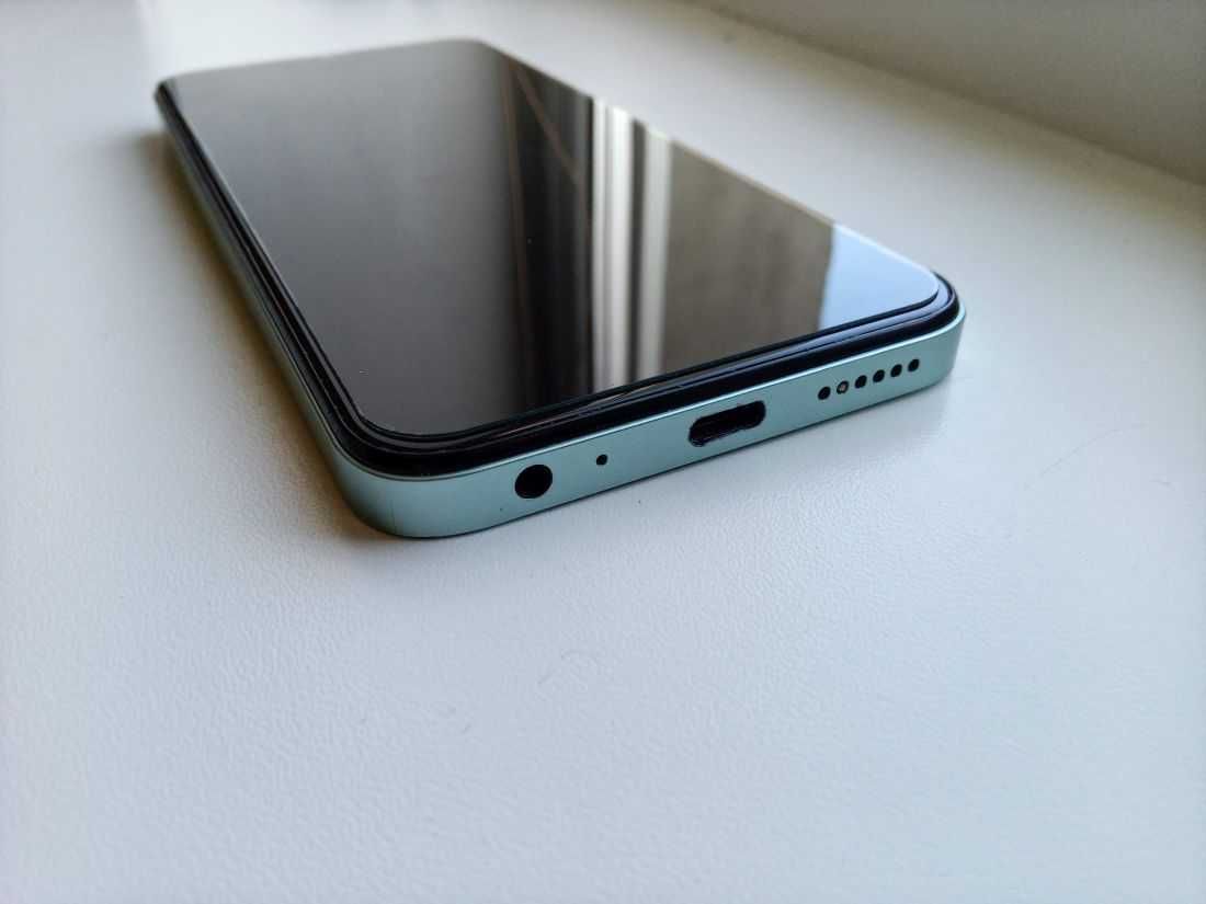 Смартфон ZTE blade V50 design