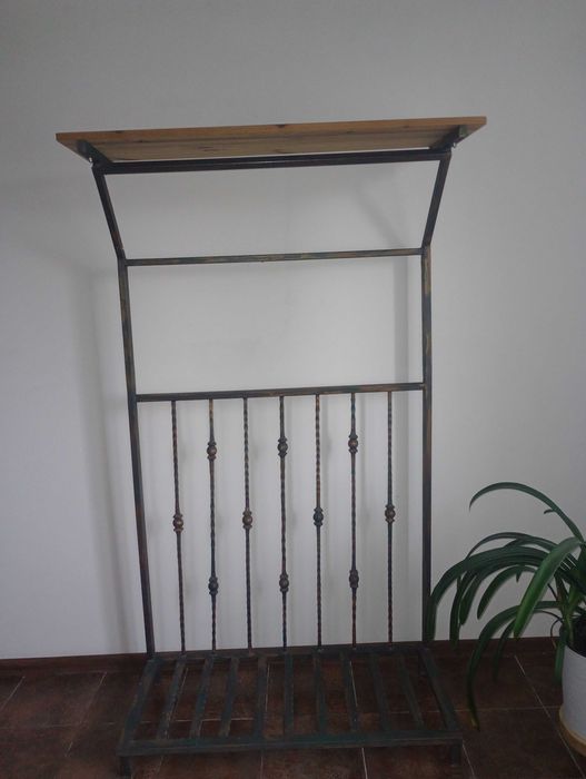 Wieszak na ubrania z półką, LOFT, metaloplastyka