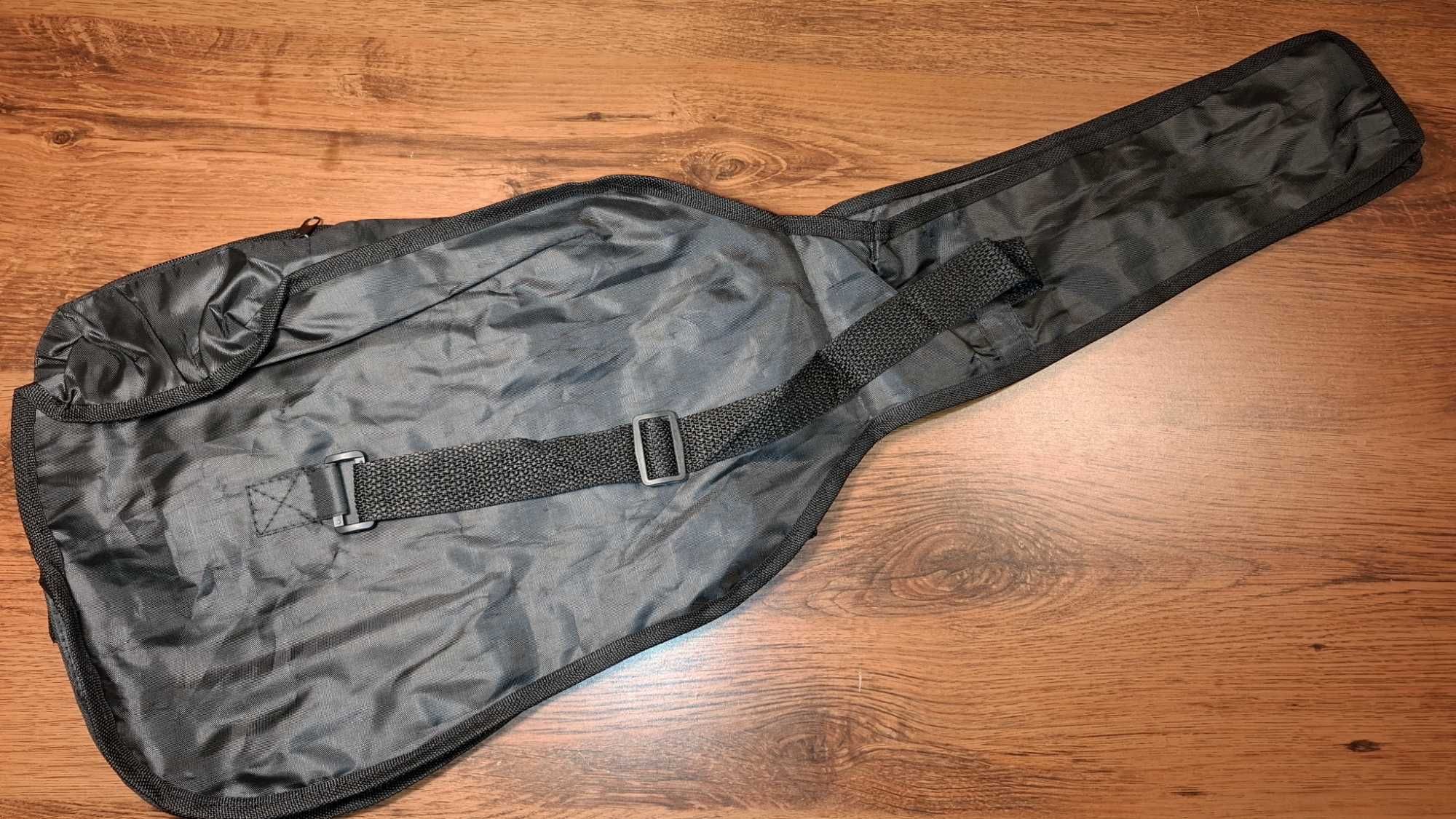 Super Pokrowiec na Gitarę / Ukulele
