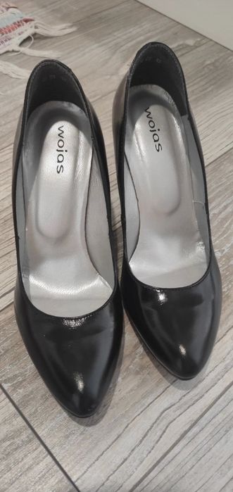 Czarne czółenka, skóra licowa, nowe buty