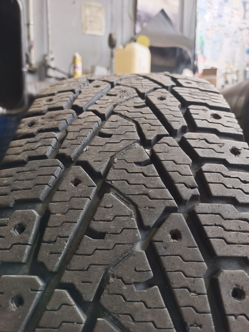 Opony Nokian 205 65 r 16 C
