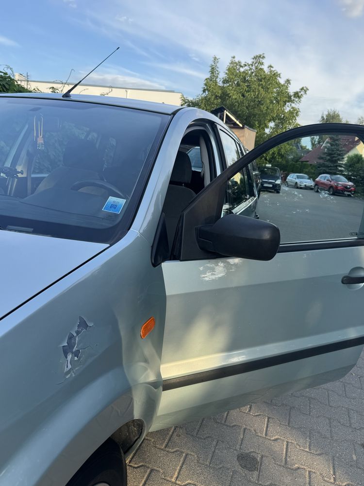 Ford Fusion 2004