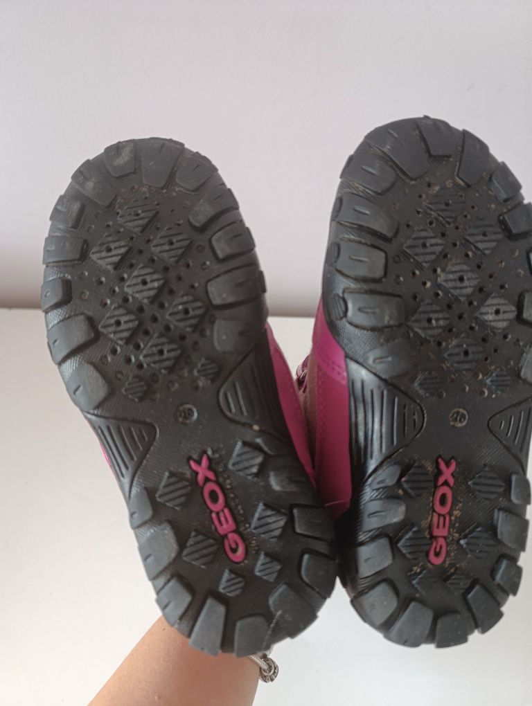 Buty Geox dla dziewczynki rozmiar 26