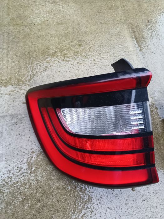 Tylna lewa lampa Dodge Durango