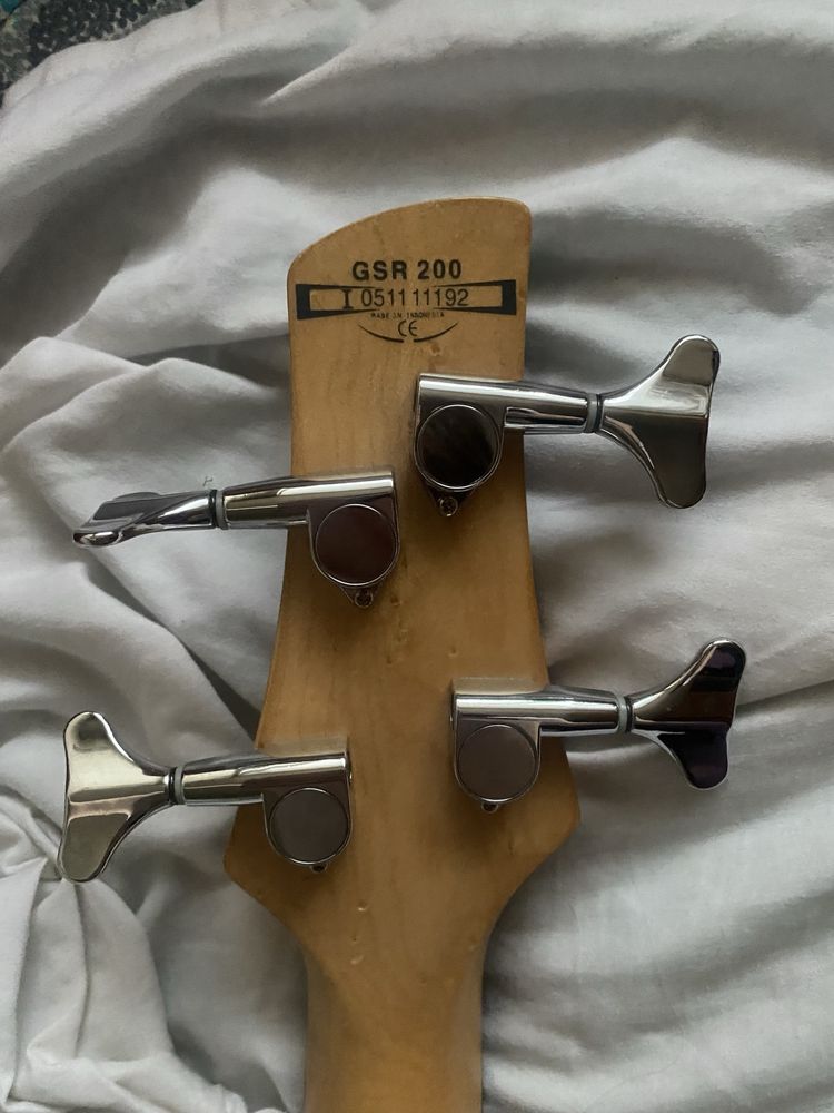 Бас гітара Ibanez gsr 200