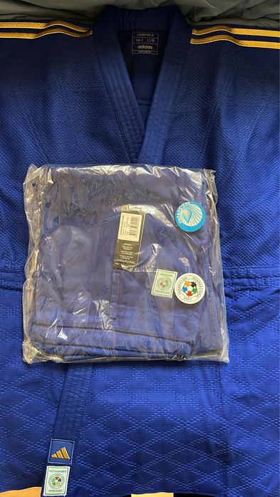 Нове кімоно Адідас Лізензіоне