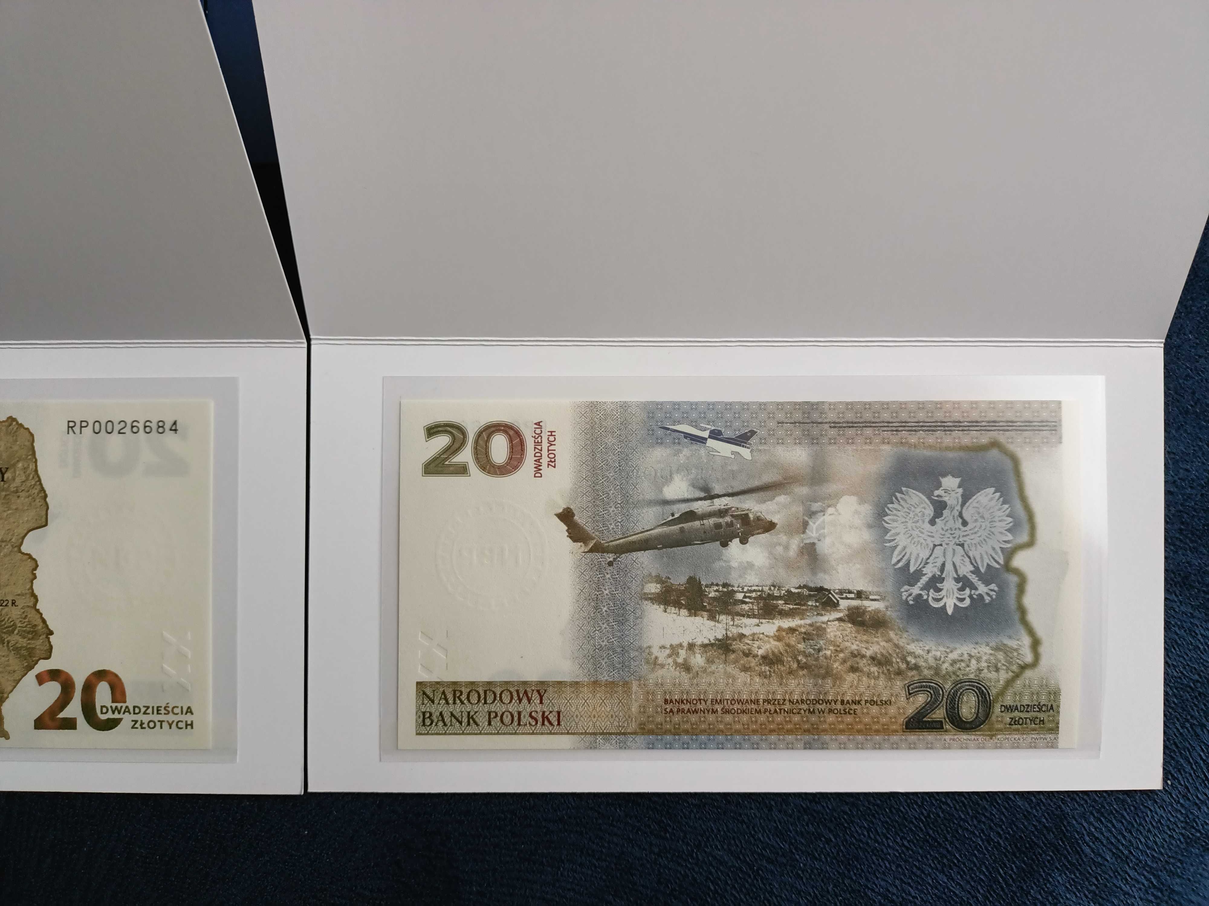 20 złotych 2022 stan 1 UNC , dwa banknoty