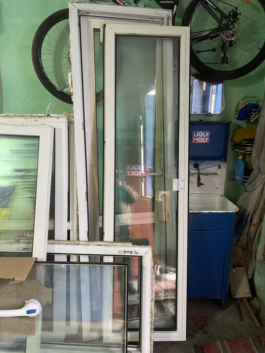 Металопластикові дверу б/у