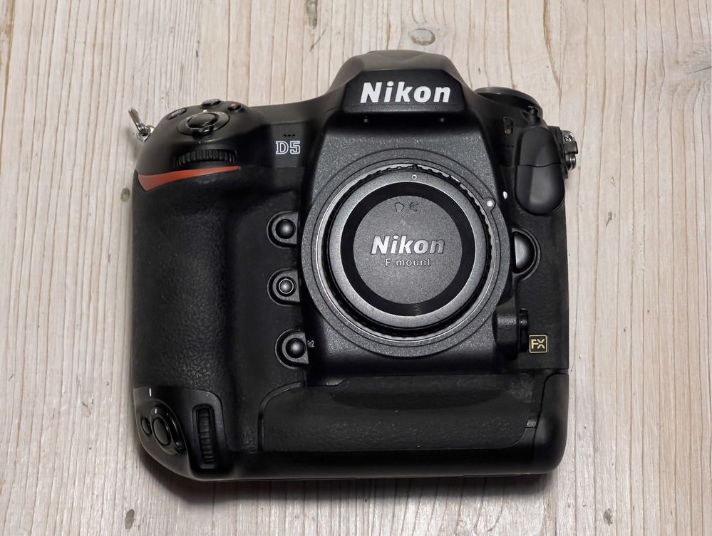 Nikon D5 stan idealny