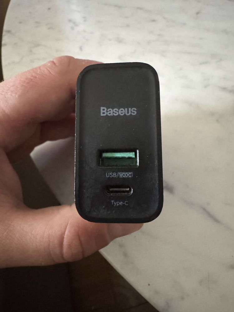 Ładowarka Baseus 30w dwa gniazda usb c/a