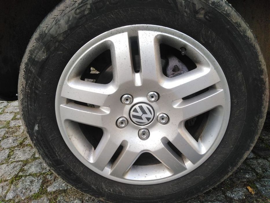 Jogo de jantes com pneus 255/55/R18 Vw R18