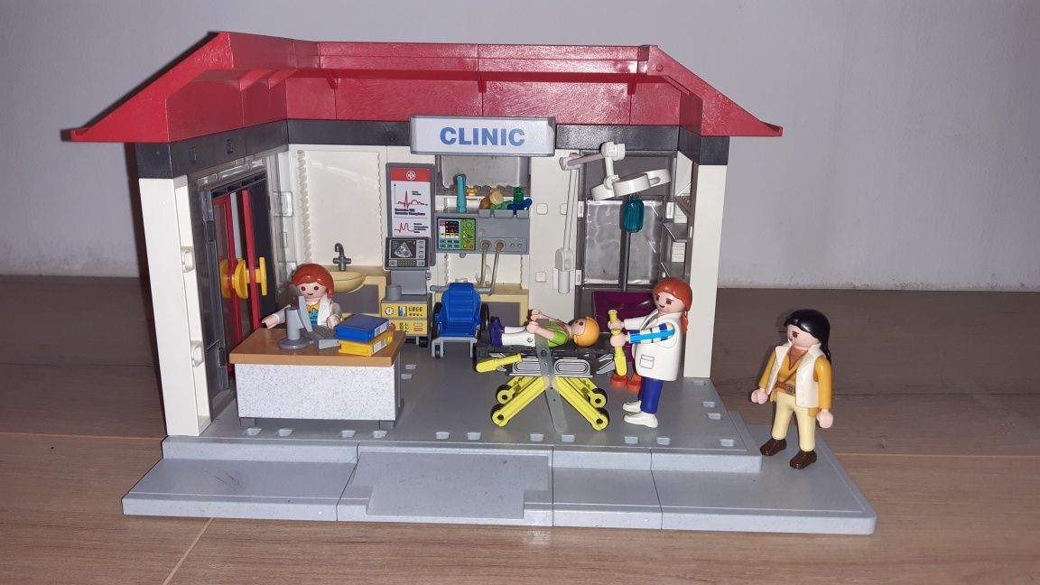 Playmobil szpital + ambulans