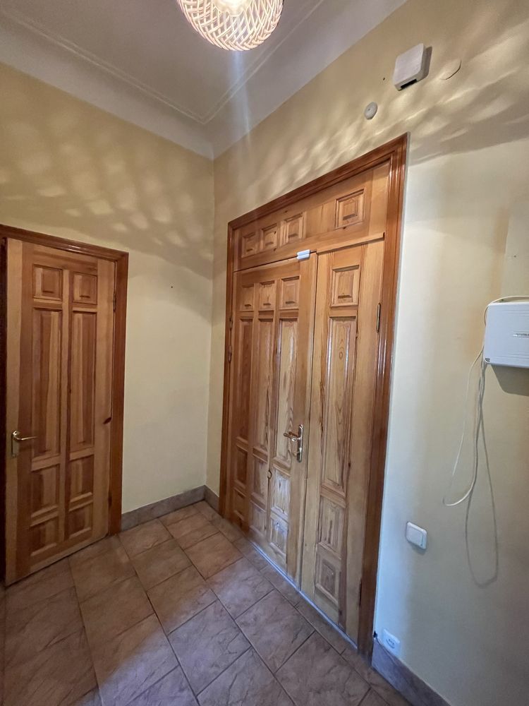 Продаж, вул. Костельна,10, Хрещатик,Майдан Незалежності,центр, 2 к.кв.