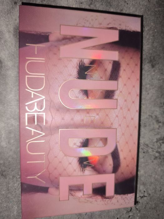 Huda Beauty Nude